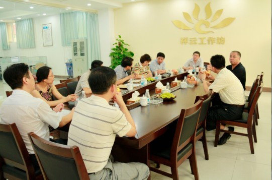 省民政厅社会福利和慈善事业促进处领导来中心调�?