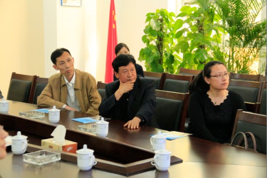 省民政厅基层政权和社区建设处处长来我中心调研