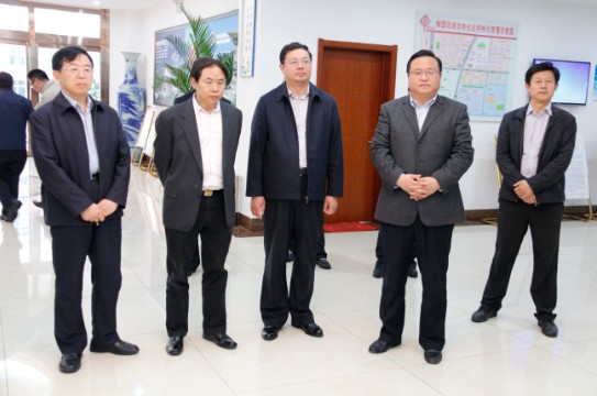 中组部组织二�?���?��曾贤钦一行莅临中心调�?